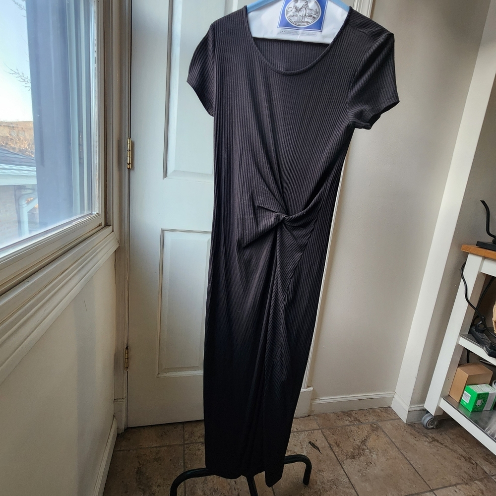 Elegant Black Knotted Dress